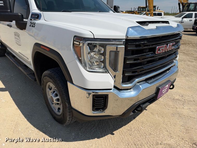 image for item FN3727 2021 GMC Sierra 2500 Crew Cab pickup truck
