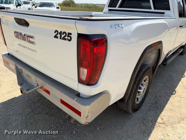 image for item FN3727 2021 GMC Sierra 2500 Crew Cab pickup truck