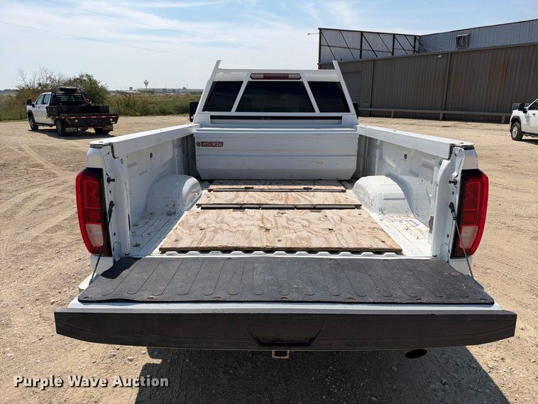 image for item FN3727 2021 GMC Sierra 2500 Crew Cab pickup truck