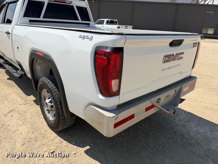 image for item FN3727 2021 GMC Sierra 2500 Crew Cab pickup truck