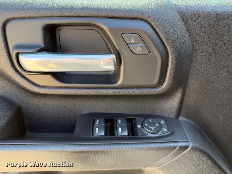 image for item FN3727 2021 GMC Sierra 2500 Crew Cab pickup truck