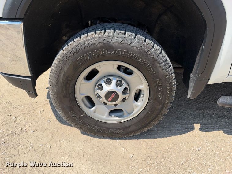 image for item FN3727 2021 GMC Sierra 2500 Crew Cab pickup truck