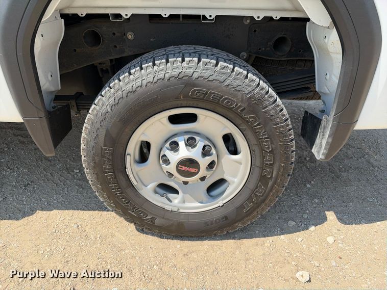 image for item FN3727 2021 GMC Sierra 2500 Crew Cab pickup truck