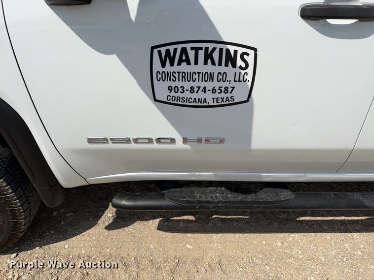 image for item FN3728 2021 GMC Sierra 2500 Crew Cab pickup truck