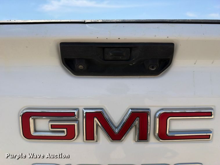 image for item FN3728 2021 GMC Sierra 2500 Crew Cab pickup truck