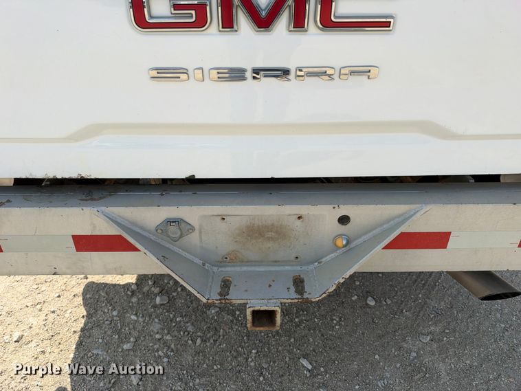 image for item FN3728 2021 GMC Sierra 2500 Crew Cab pickup truck