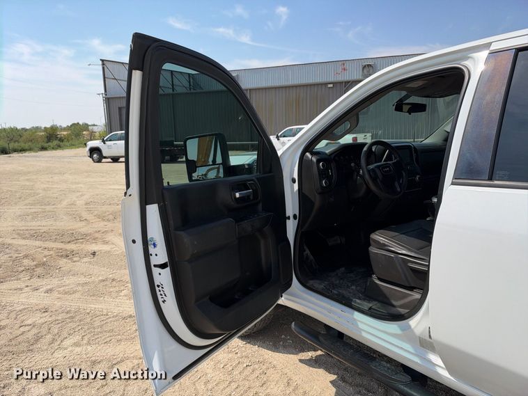 image for item FN3728 2021 GMC Sierra 2500 Crew Cab pickup truck