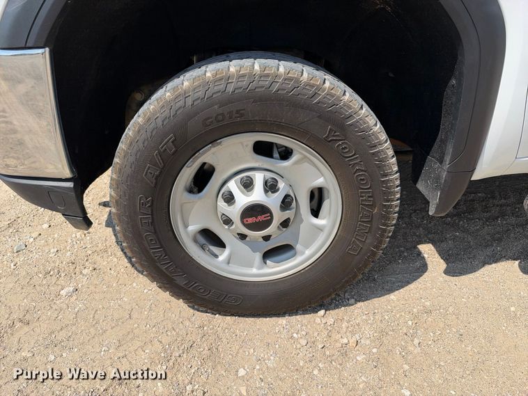image for item FN3728 2021 GMC Sierra 2500 Crew Cab pickup truck