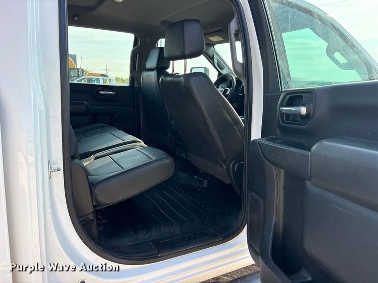 image for item FN3729 2021 GMC Sierra 2500 Crew Cab pickup truck