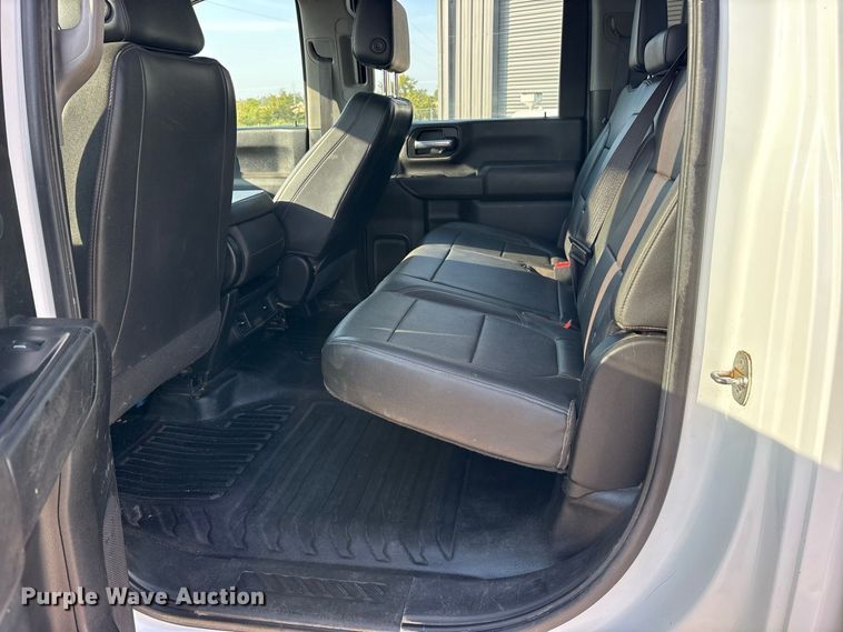image for item FN3729 2021 GMC Sierra 2500 Crew Cab pickup truck