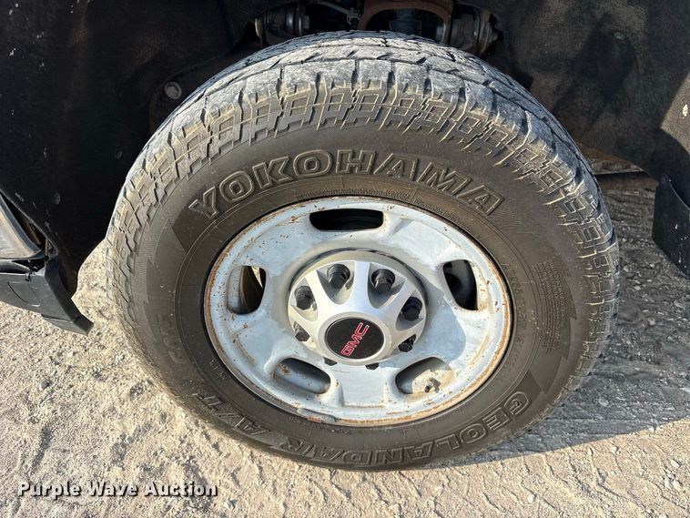 image for item FN3729 2021 GMC Sierra 2500 Crew Cab pickup truck
