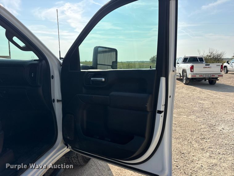 image for item FN3730 2021 GMC Sierra 2500 Crew Cab pickup truck