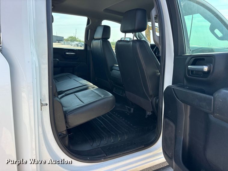 image for item FN3730 2021 GMC Sierra 2500 Crew Cab pickup truck