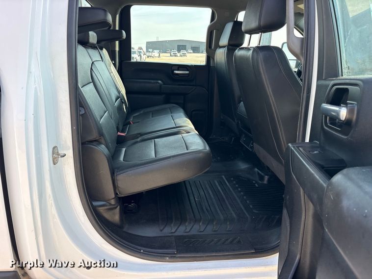 image for item FN3730 2021 GMC Sierra 2500 Crew Cab pickup truck