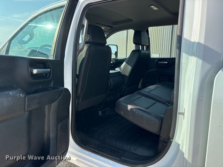 image for item FN3730 2021 GMC Sierra 2500 Crew Cab pickup truck