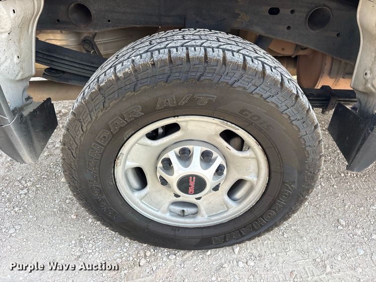 image for item FN3730 2021 GMC Sierra 2500 Crew Cab pickup truck