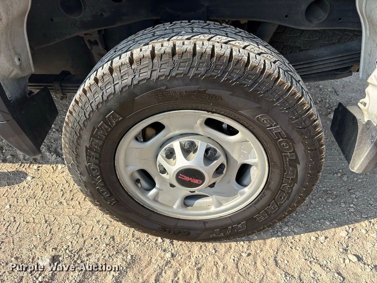 image for item FN3730 2021 GMC Sierra 2500 Crew Cab pickup truck