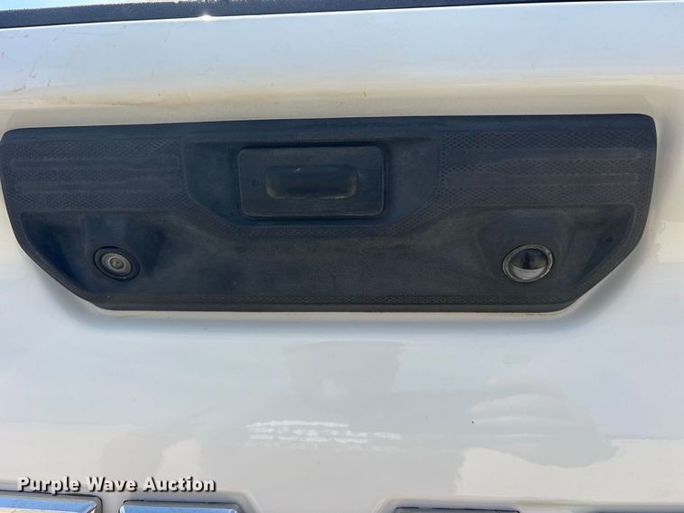 image for item FN3731 2021 GMC Sierra 2500 Crew Cab pickup truck