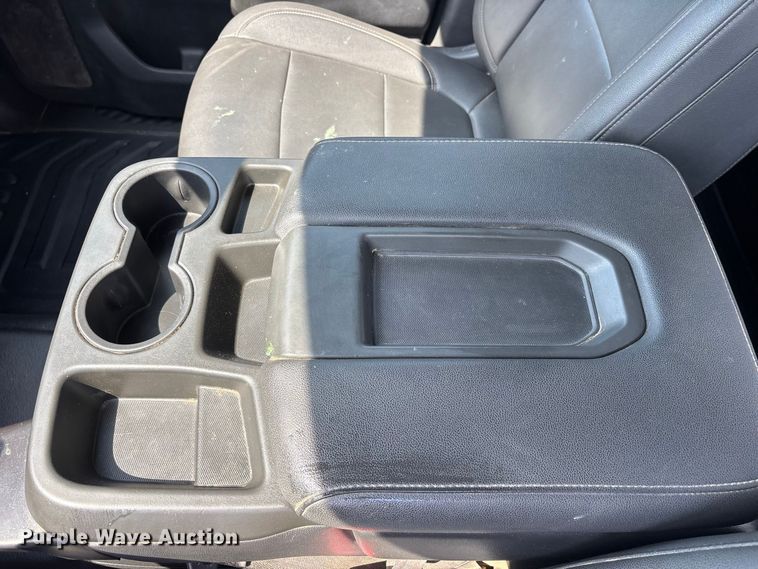 image for item FN3731 2021 GMC Sierra 2500 Crew Cab pickup truck