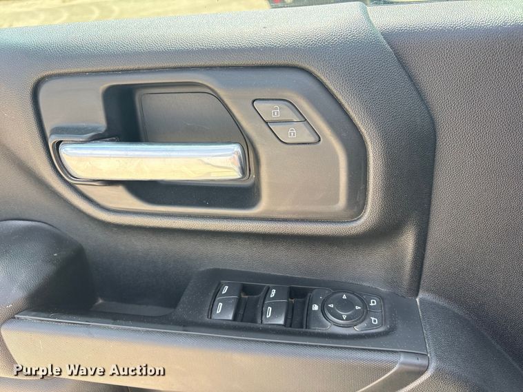 image for item FN3731 2021 GMC Sierra 2500 Crew Cab pickup truck