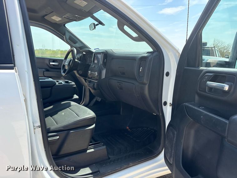image for item FN3731 2021 GMC Sierra 2500 Crew Cab pickup truck