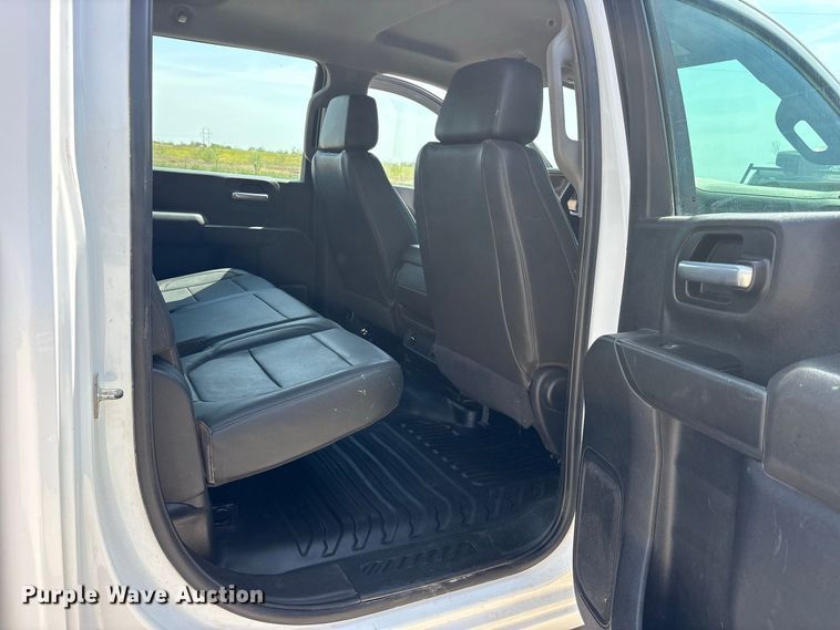 image for item FN3731 2021 GMC Sierra 2500 Crew Cab pickup truck