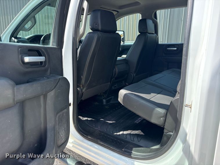 image for item FN3731 2021 GMC Sierra 2500 Crew Cab pickup truck