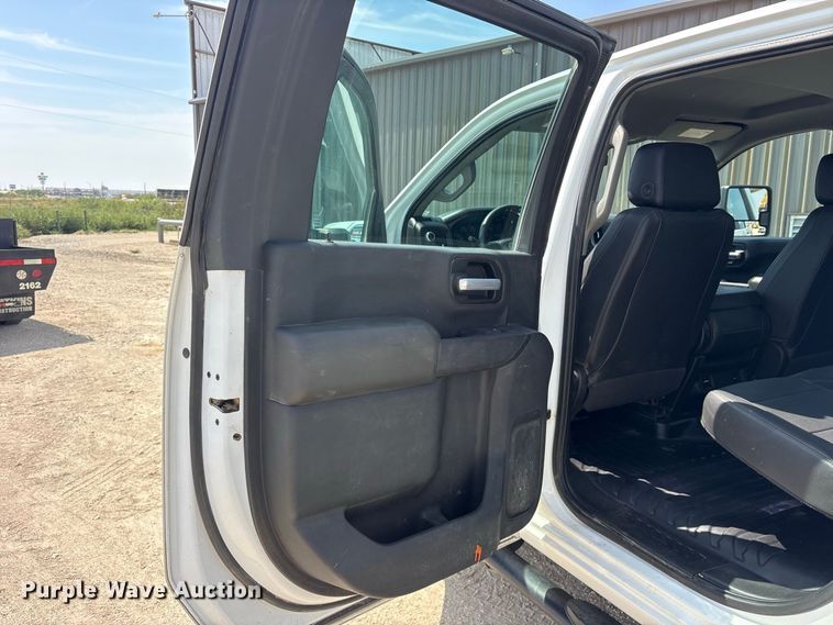 image for item FN3731 2021 GMC Sierra 2500 Crew Cab pickup truck