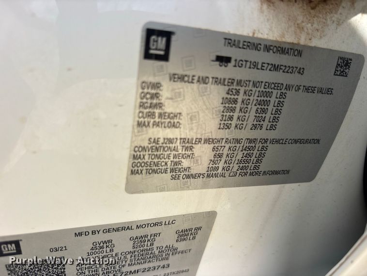 image for item FN3731 2021 GMC Sierra 2500 Crew Cab pickup truck