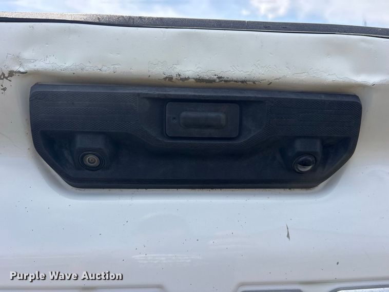image for item FN3732 2021 GMC Sierra 2500 Crew Cab pickup truck