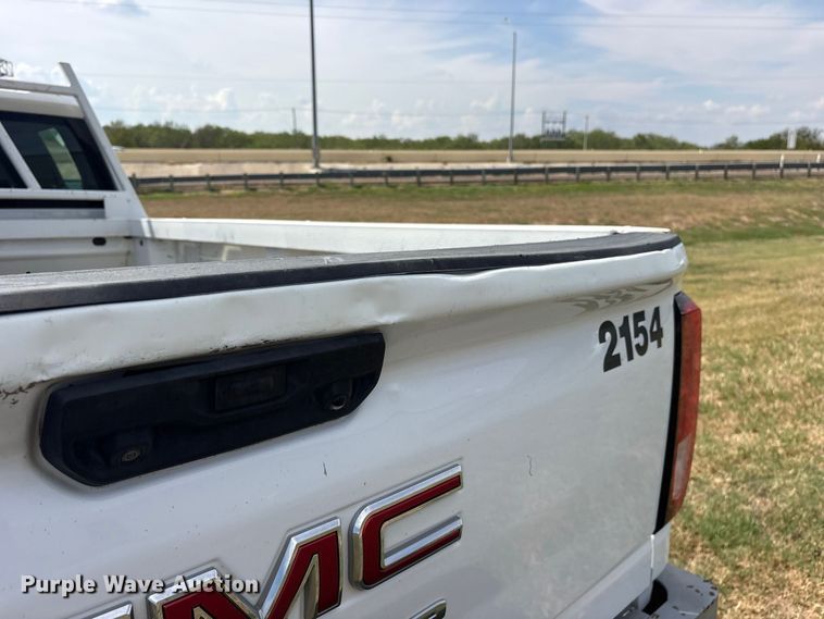 image for item FN3732 2021 GMC Sierra 2500 Crew Cab pickup truck