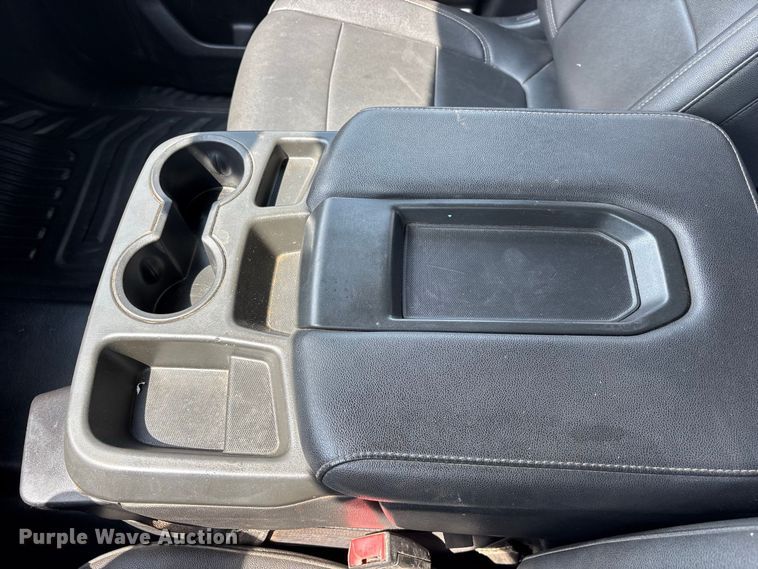 image for item FN3732 2021 GMC Sierra 2500 Crew Cab pickup truck