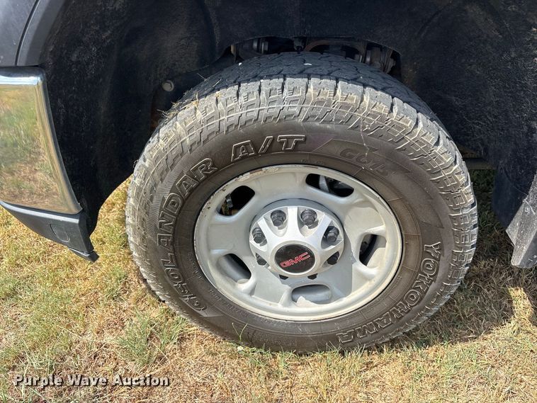 image for item FN3732 2021 GMC Sierra 2500 Crew Cab pickup truck
