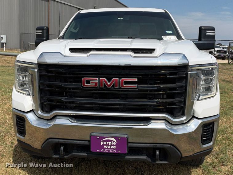 image for item FN3733 2022 GMC Sierra 2500 Crew Cab pickup truck