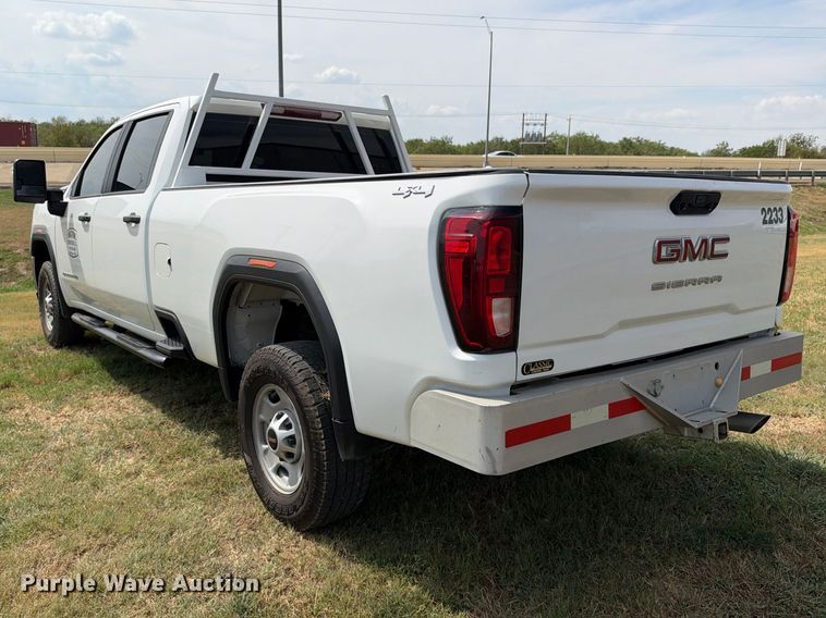 image for item FN3733 2022 GMC Sierra 2500 Crew Cab pickup truck