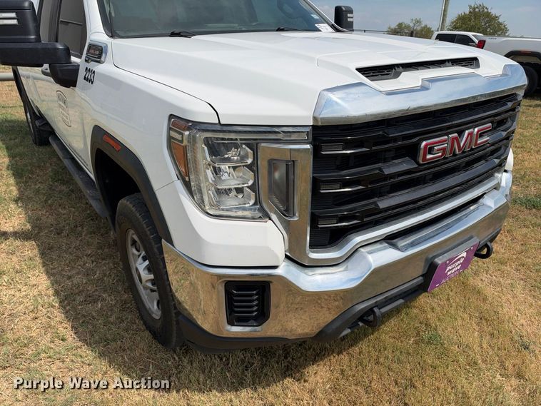 image for item FN3733 2022 GMC Sierra 2500 Crew Cab pickup truck