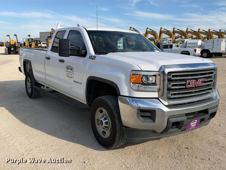 image for item FN3734 2015 GMC Sierra 2500 4X4 Ext. Cab pickup truck