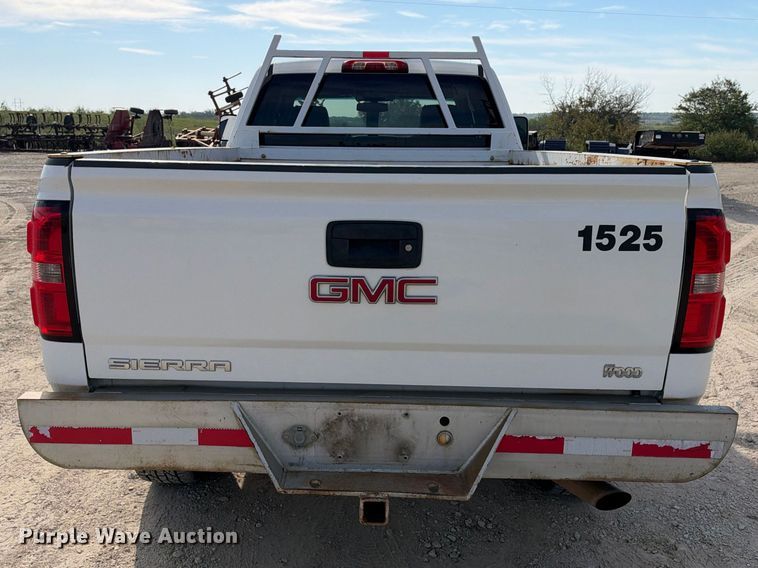 image for item FN3734 2015 GMC Sierra 2500 4X4 Ext. Cab pickup truck