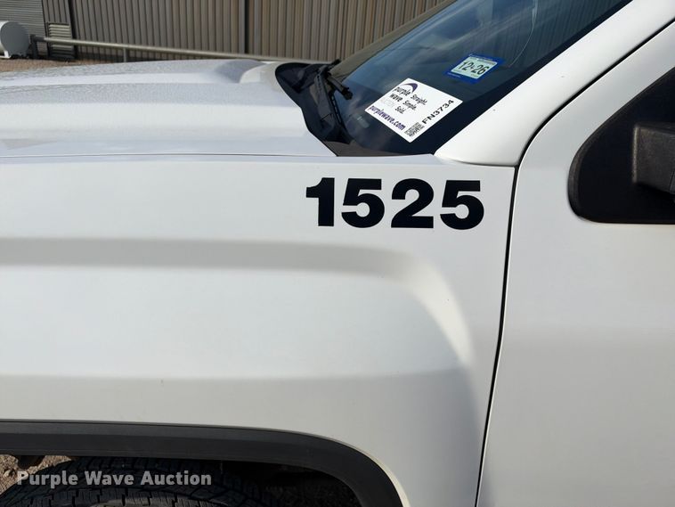 image for item FN3734 2015 GMC Sierra 2500 4X4 Ext. Cab pickup truck