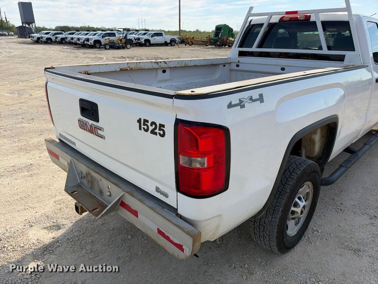 image for item FN3734 2015 GMC Sierra 2500 4X4 Ext. Cab pickup truck