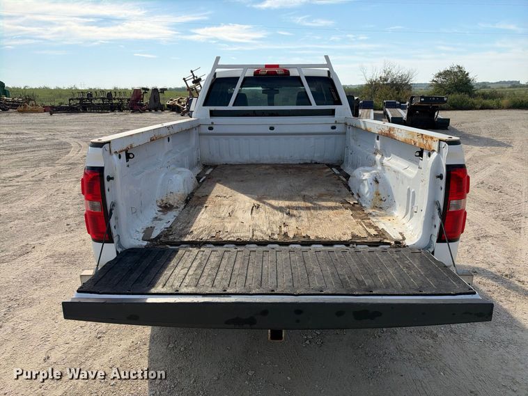 image for item FN3734 2015 GMC Sierra 2500 4X4 Ext. Cab pickup truck