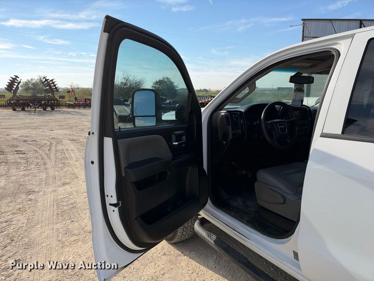 image for item FN3734 2015 GMC Sierra 2500 4X4 Ext. Cab pickup truck