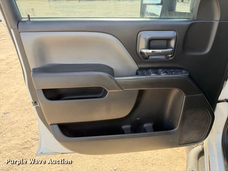 image for item FN3734 2015 GMC Sierra 2500 4X4 Ext. Cab pickup truck