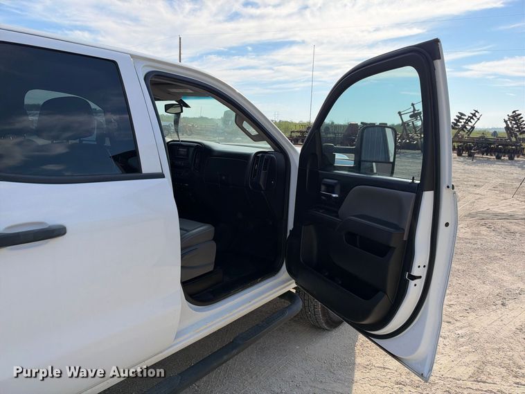 image for item FN3734 2015 GMC Sierra 2500 4X4 Ext. Cab pickup truck