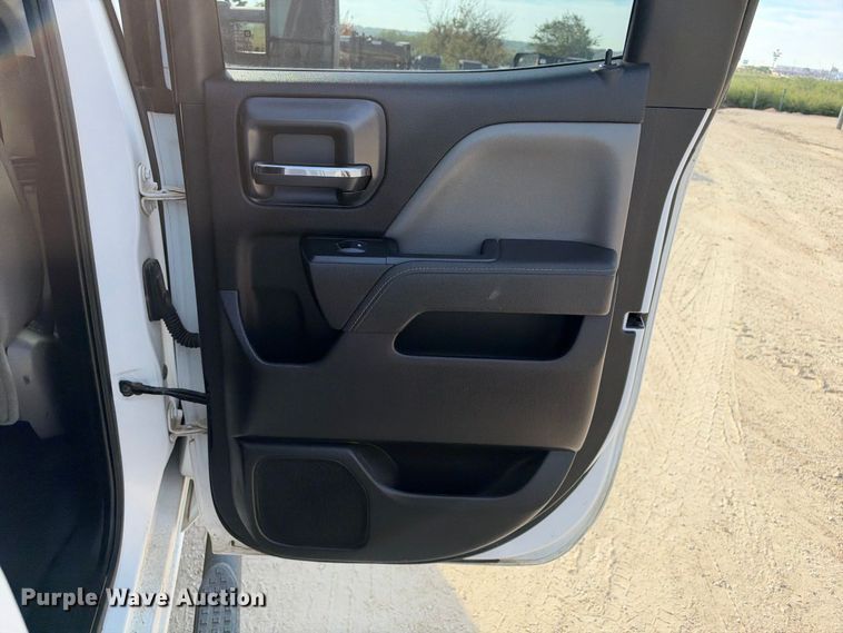 image for item FN3734 2015 GMC Sierra 2500 4X4 Ext. Cab pickup truck