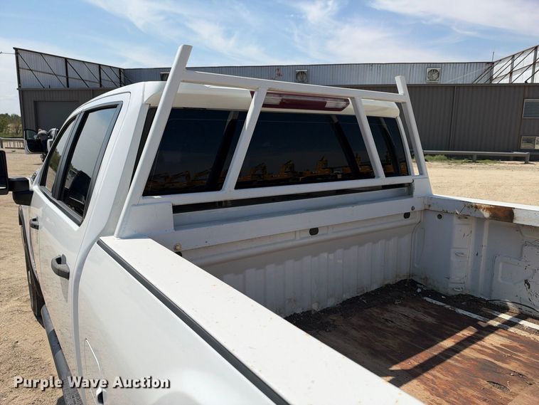 image for item FN3736 2021 GMC Sierra 2500 Crew Cab pickup truck
