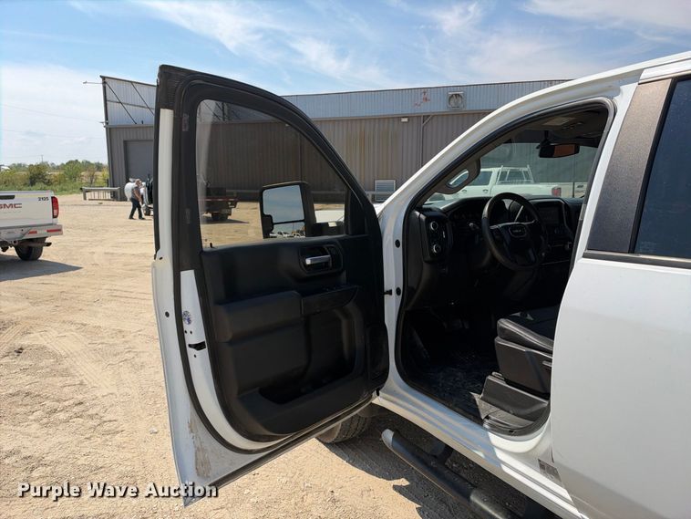 image for item FN3736 2021 GMC Sierra 2500 Crew Cab pickup truck