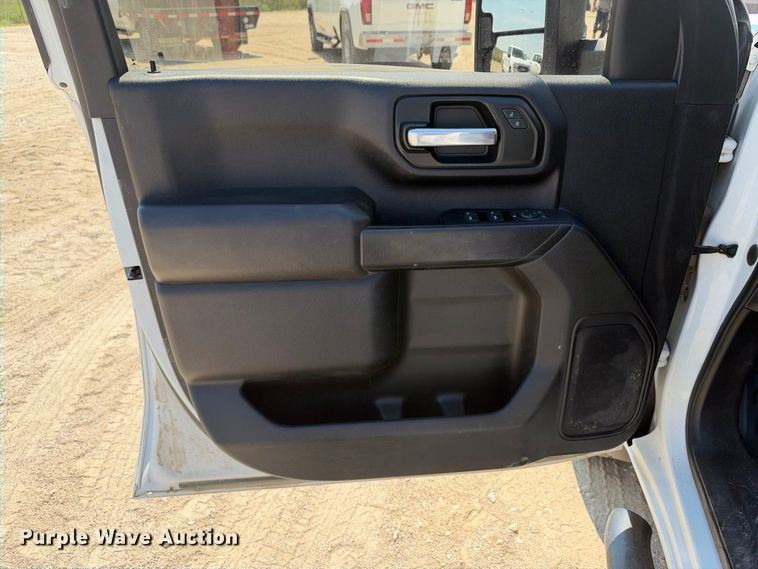 image for item FN3736 2021 GMC Sierra 2500 Crew Cab pickup truck