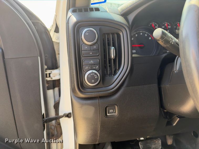 image for item FN3736 2021 GMC Sierra 2500 Crew Cab pickup truck