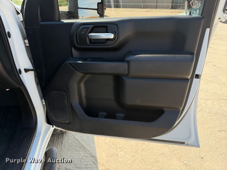 image for item FN3736 2021 GMC Sierra 2500 Crew Cab pickup truck